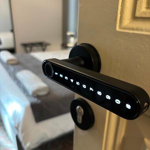 Camera standard con letto king size